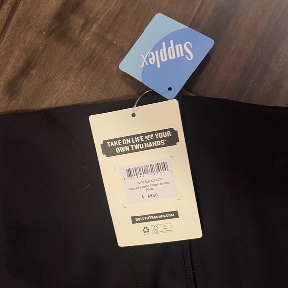 Duluth Trading Co yoga pants - Picture 3 of 3